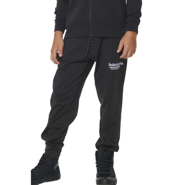 024604-01-black-2_goreq8wcrubgp8lj
