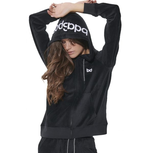 071622-01-black_moz6jspl1tywtsiz