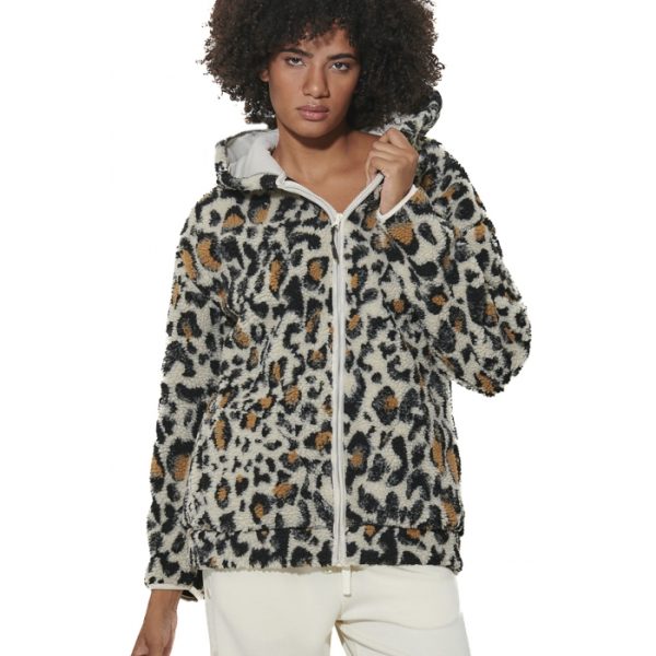 071625-01-artist20leopard_vlnhd2zsaxvqwclc
