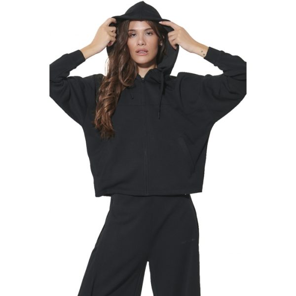 071631-01-black_xalqb3yl8i4fgden